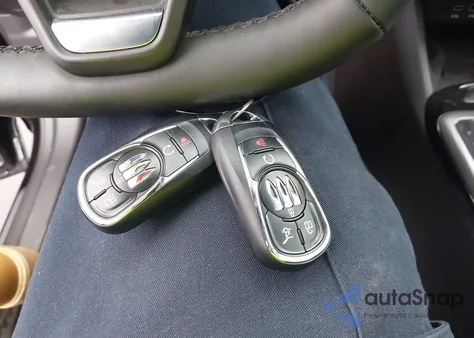 2024 Buick Envista Avenir Fwd z USA, uszkodzony, nr VIN KL47LCE26RB192392